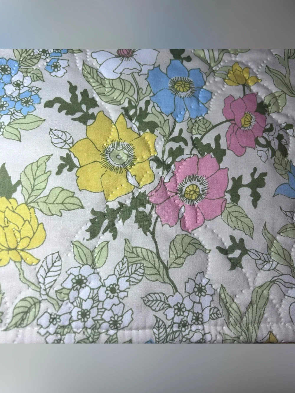 70’s Mod Cannon Royal Family Cotswolds Twin Quilted Coverlet